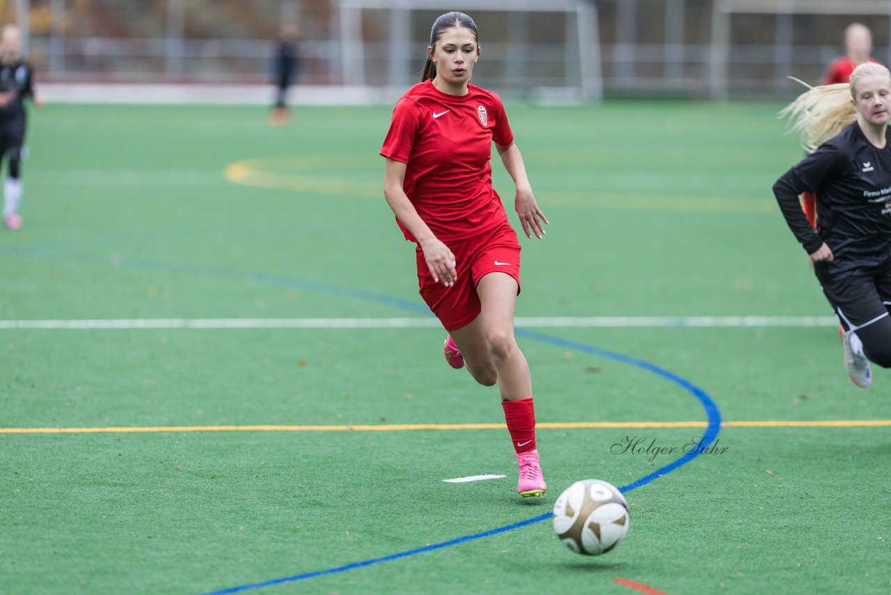 Bild 361 - wCJ VfL Pinneberg - Eimsbuettler TV : Ergebnis: 0:3